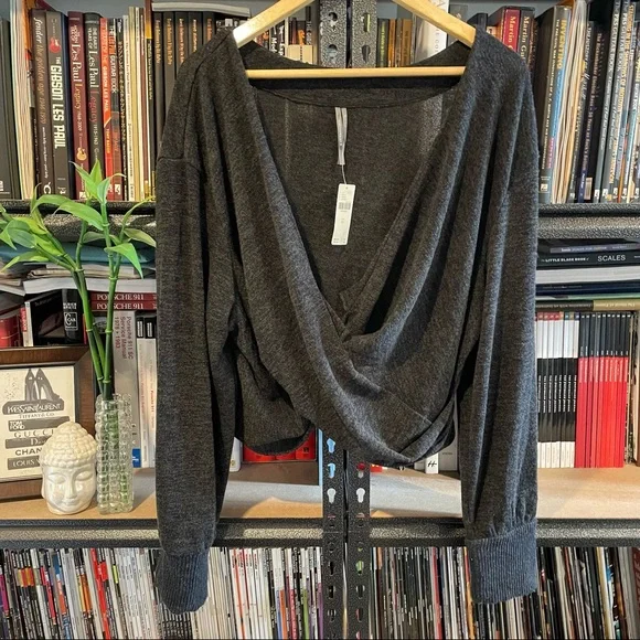 *Sold* Anthropologie Criss Cross Cropped Two Way Sweater - Picture 2 of 15